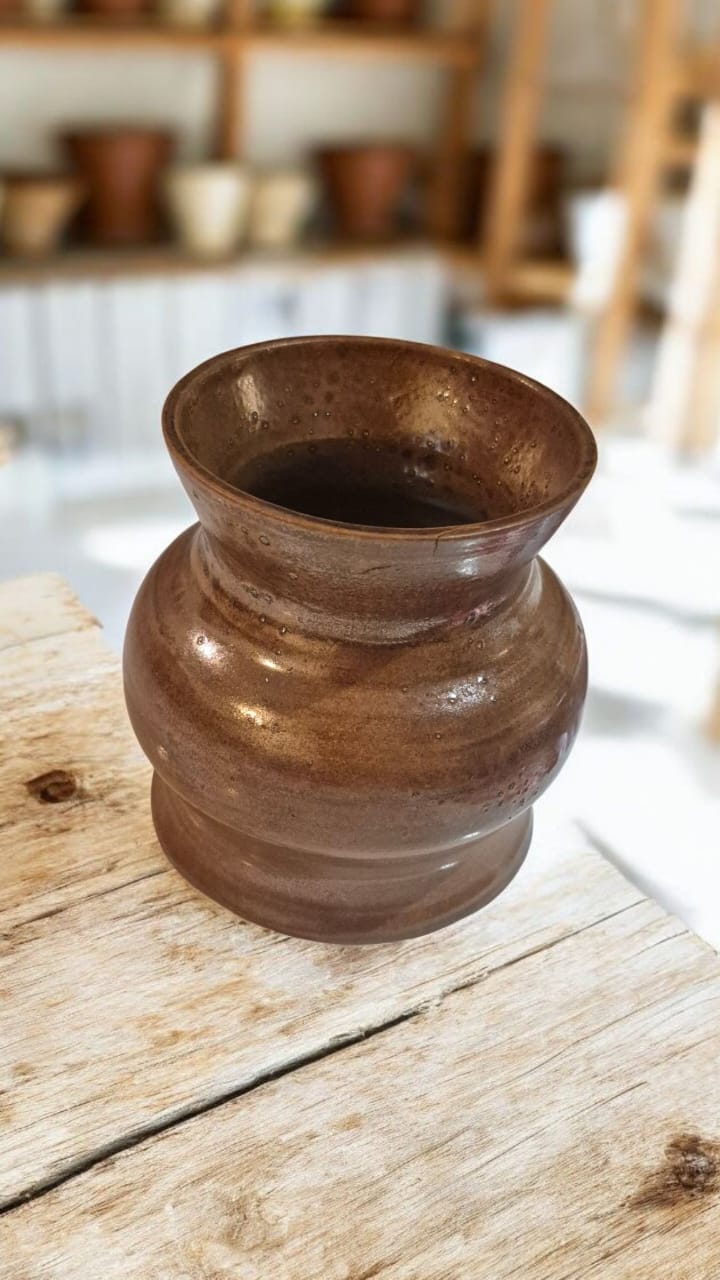 Rustic Mocha Stoneware Vase – Hand-Thrown by Pia Ceramic